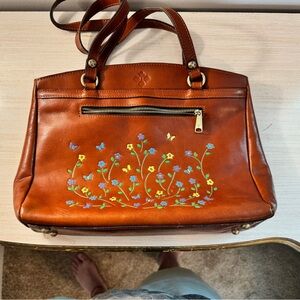 Patricia Nash Tote with flowers